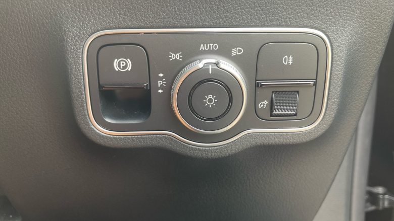 Mercedes-Benz GLA 220d 4Matic AMG Line Premium Plus 5dr Auto Diesel Hatchback